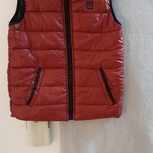 CALVIN KLEIN JEANS KIDS VEST SZ::6..NEW WITHOUT TAG.